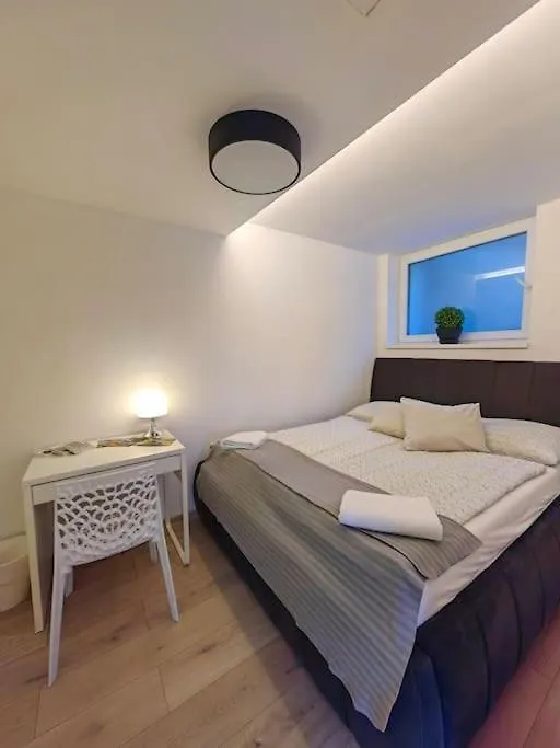 Haas Apartments Slepa, City Centre, Parking, Courtyard Brno